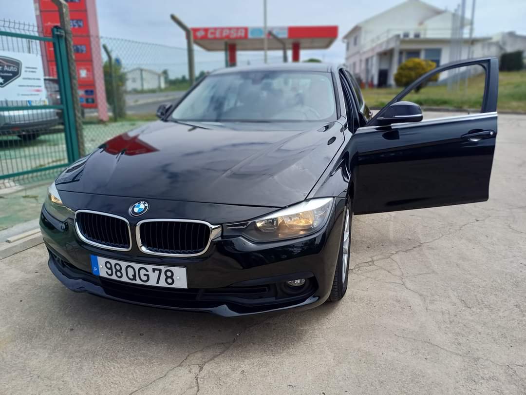 
								BMW 318d 2015 cheio									