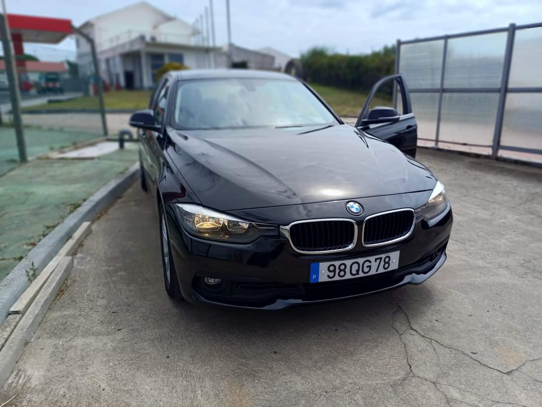 
								BMW 318d 2015 cheio									
