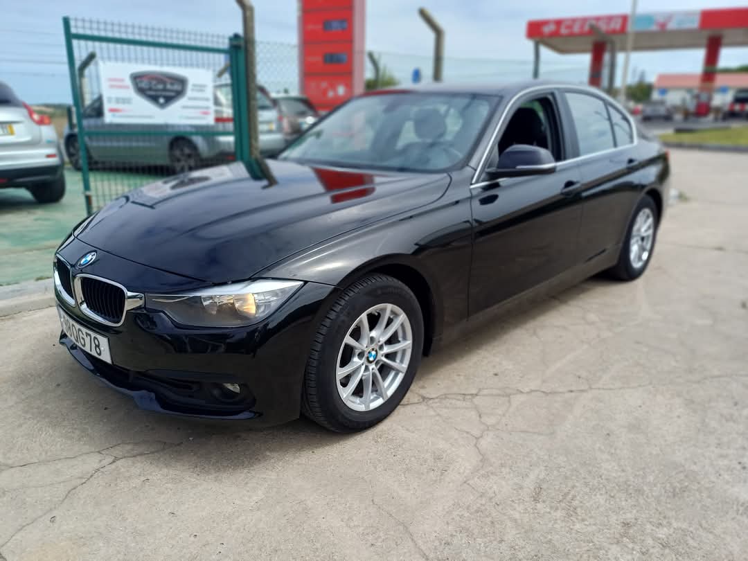 
								BMW 318d 2015 cheio									