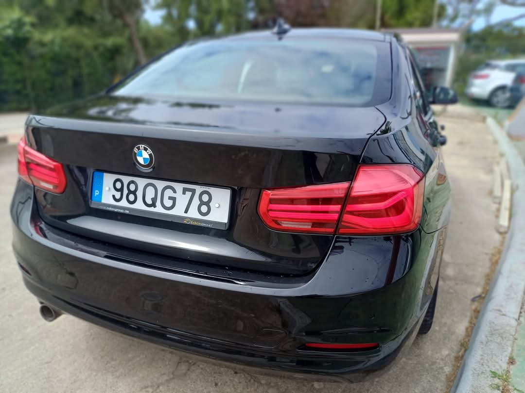 
								BMW 318d 2015 cheio									