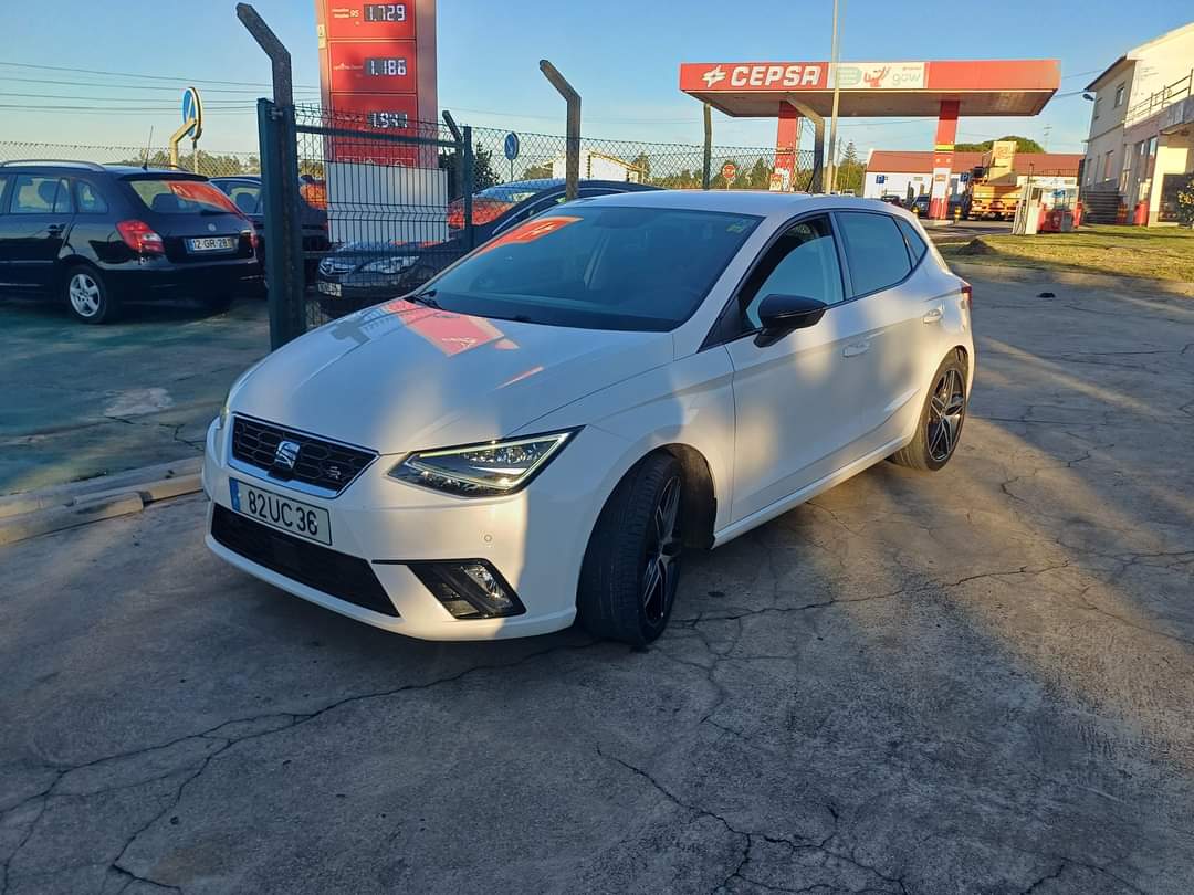 
								SEAT Ibiza Fr 2018 cheio									