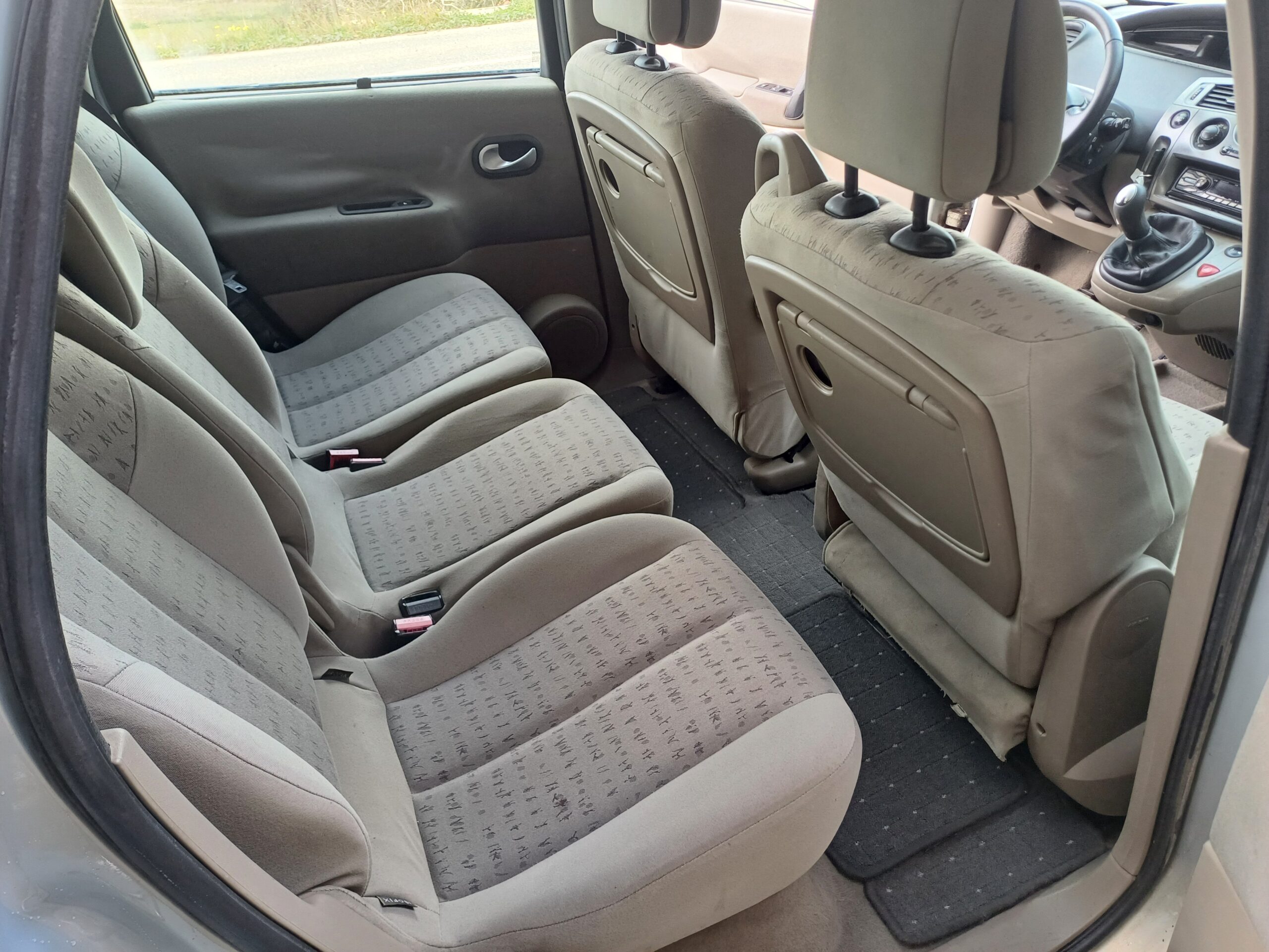 
								Renault Scenic 2004 cheio									