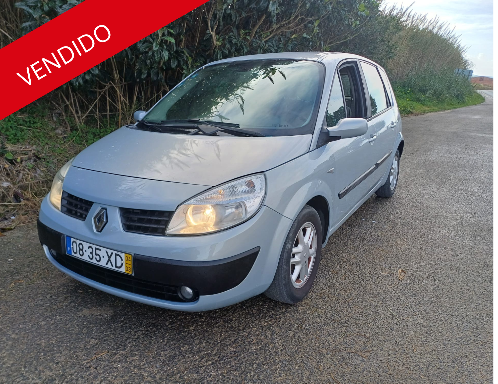
								Renault Scenic 2004 cheio									