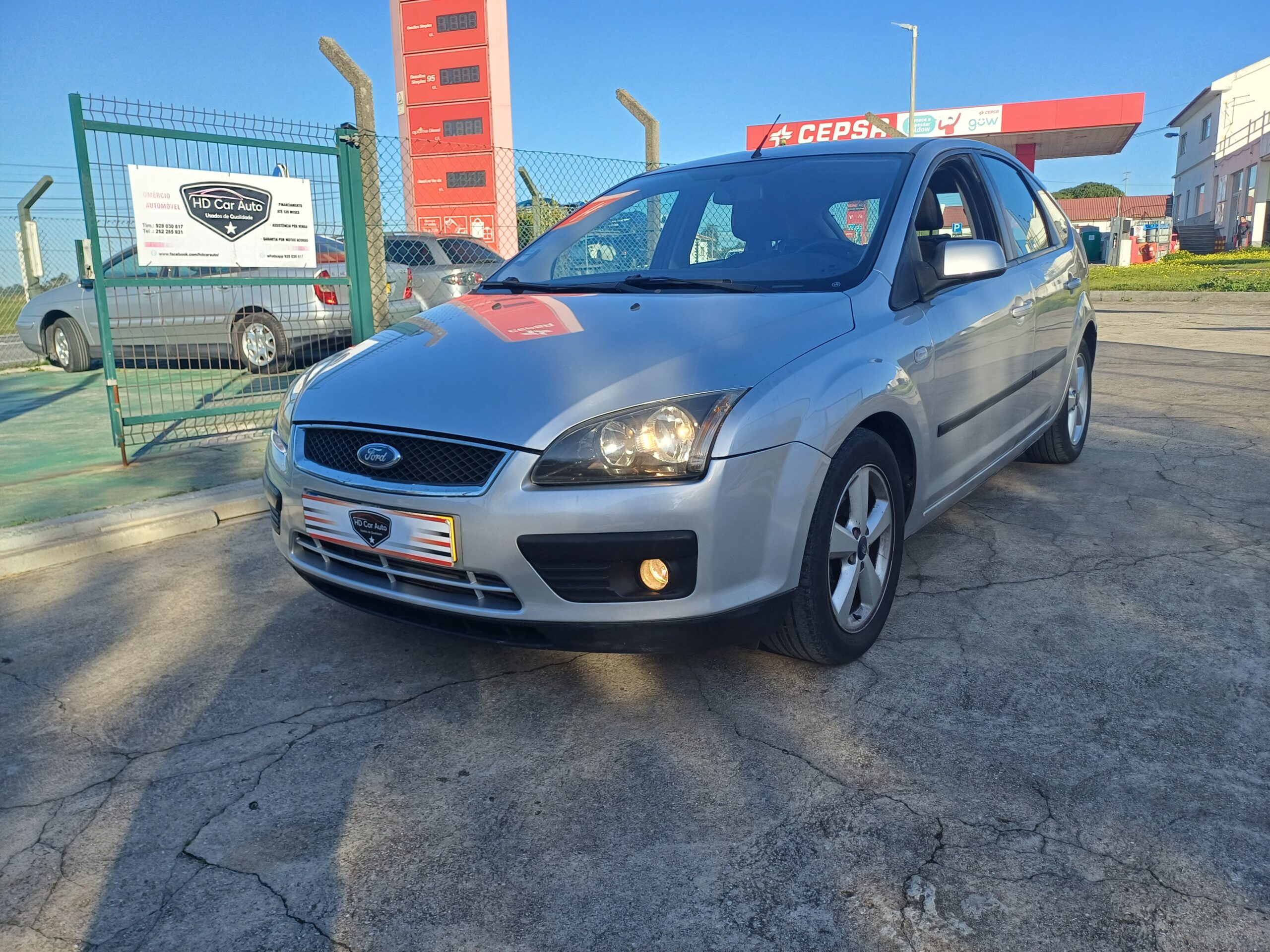 
								Ford Focus 2007 cheio									