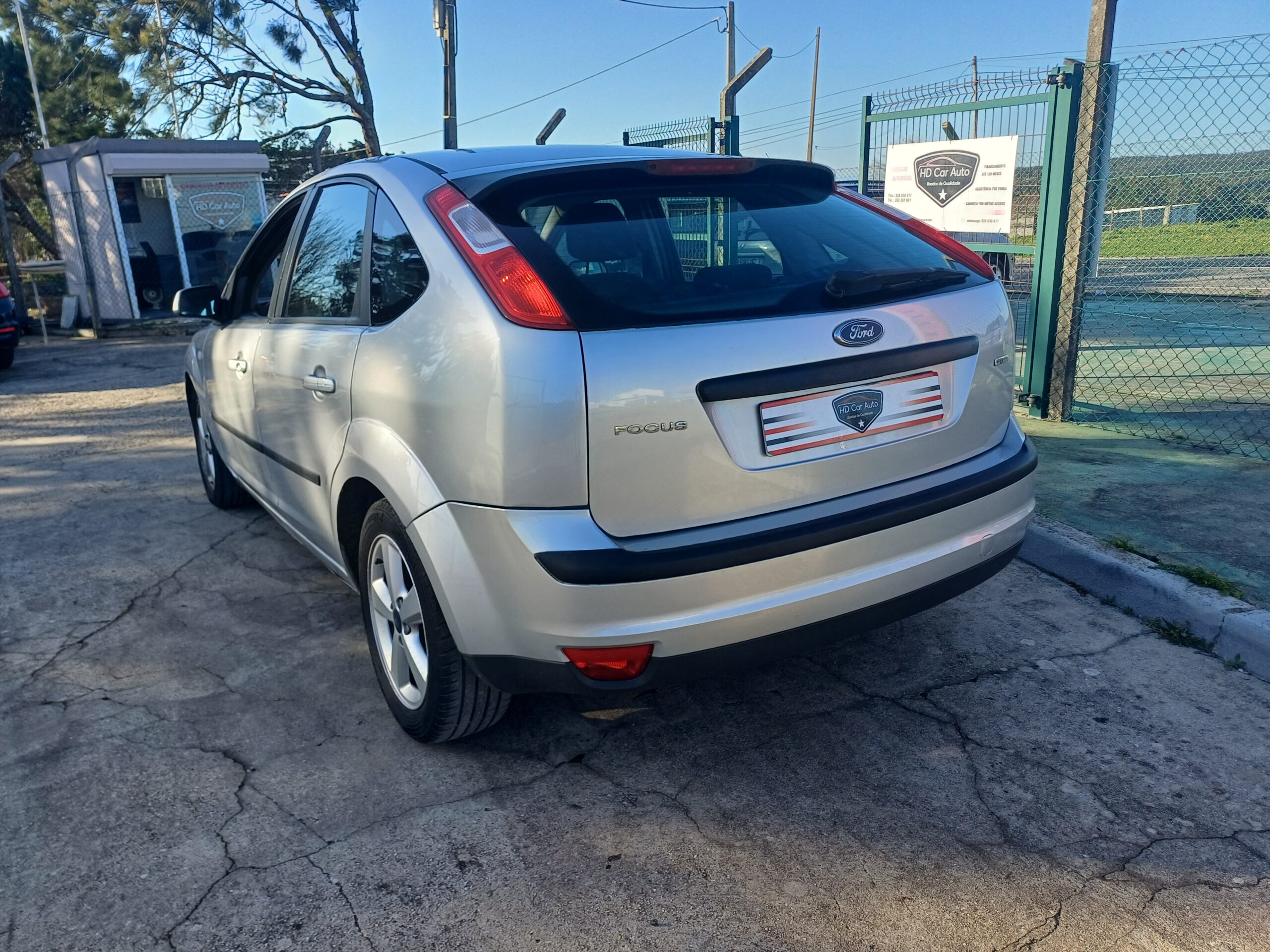 
								Ford Focus 2007 cheio									