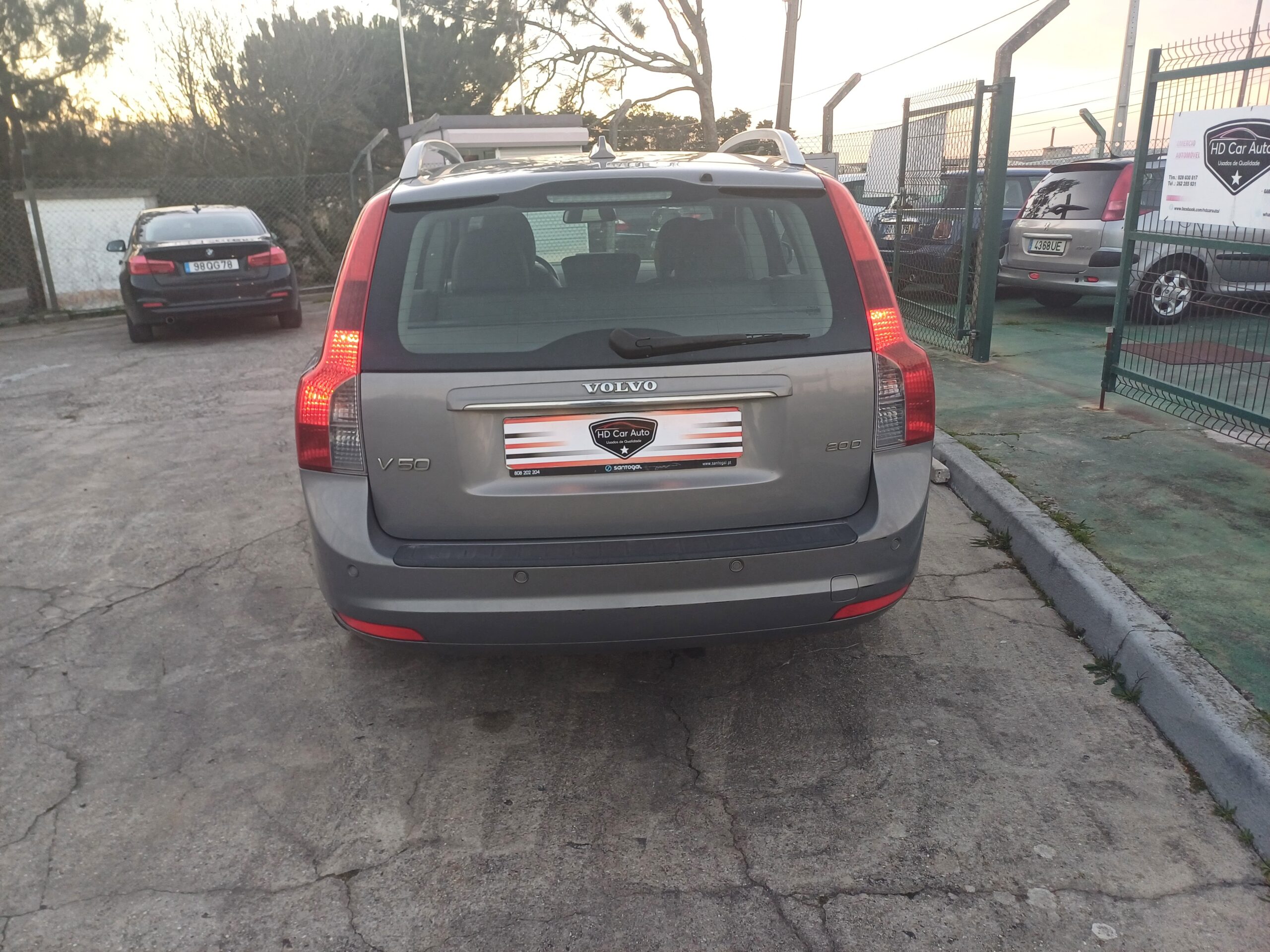 
								Volvo V50 2007 cheio									