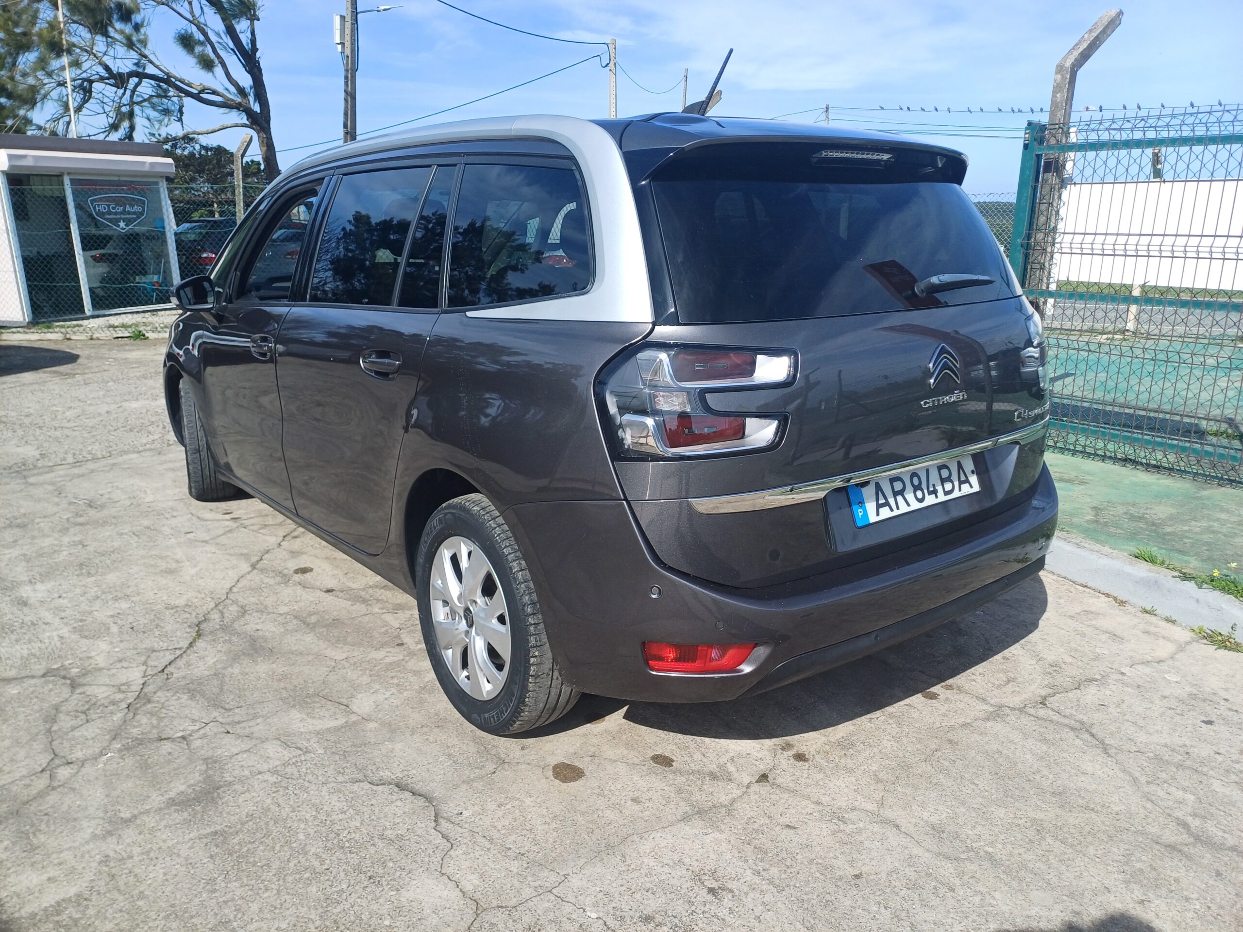 
								Citroën C4 Spacetoure 2019 cheio									