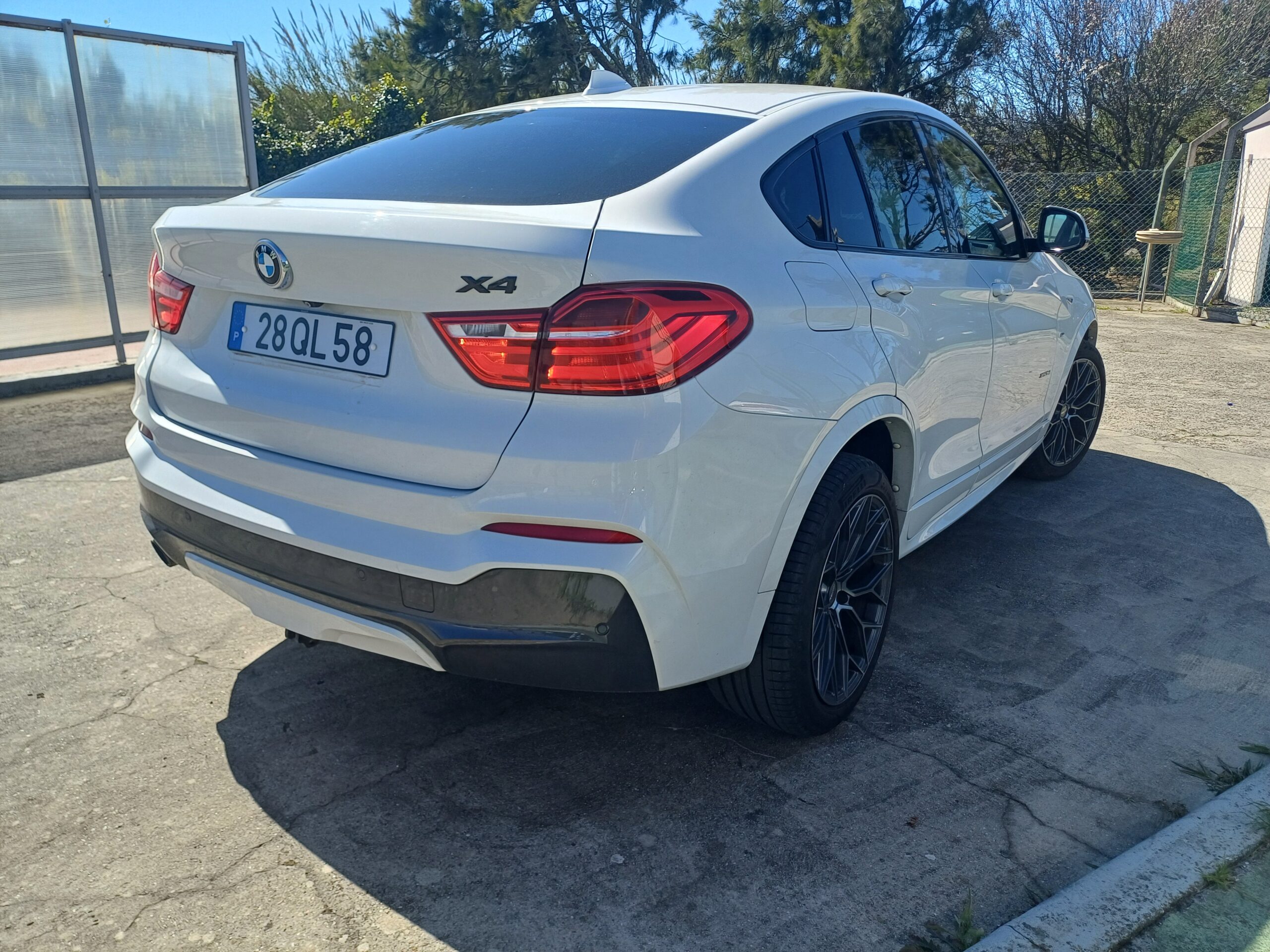 
								BMW X4 Pack M 2016 cheio									