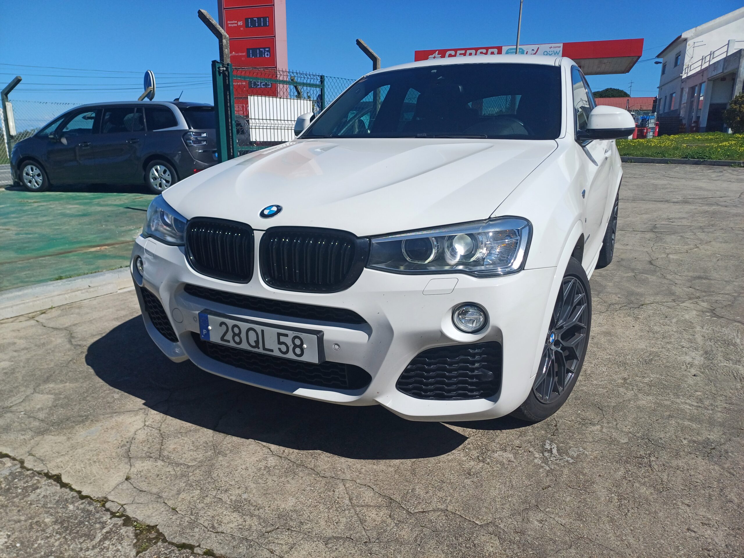 
								BMW X4 Pack M 2016 cheio									