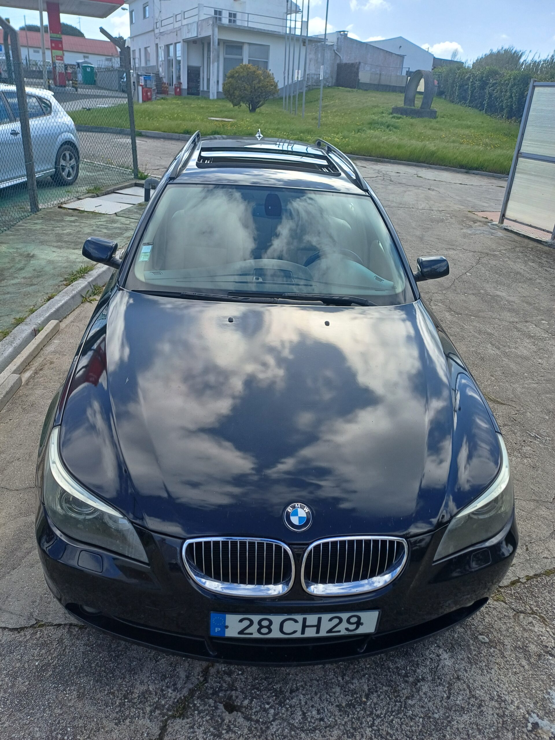 
								BMW 525D 2006 cheio									