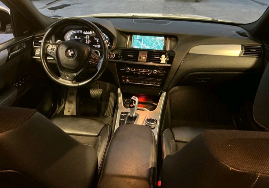 
								BMW X4 Pack M 2016 cheio									