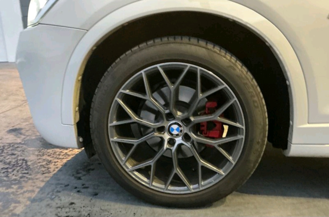 
								BMW X4 Pack M 2016 cheio									