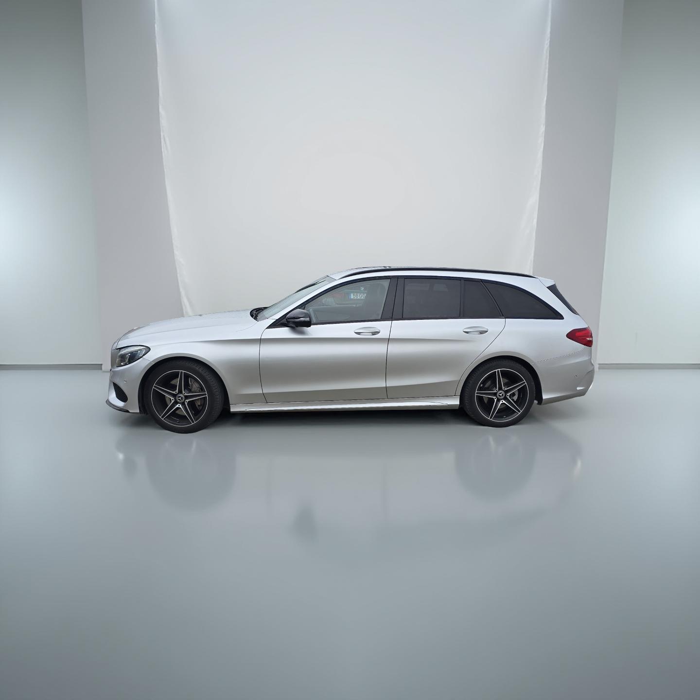 
								Mercedes-Benz C250 Amg 4Matic 2018 cheio									