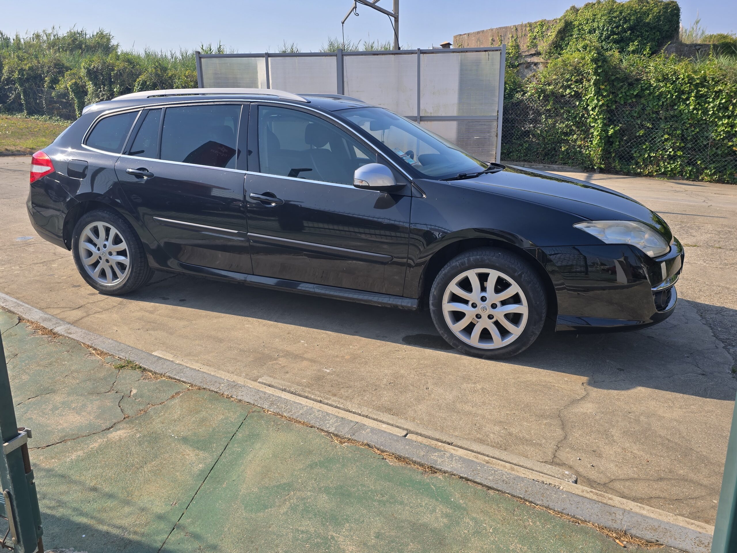 
								Renault Laguna 2008 cheio									