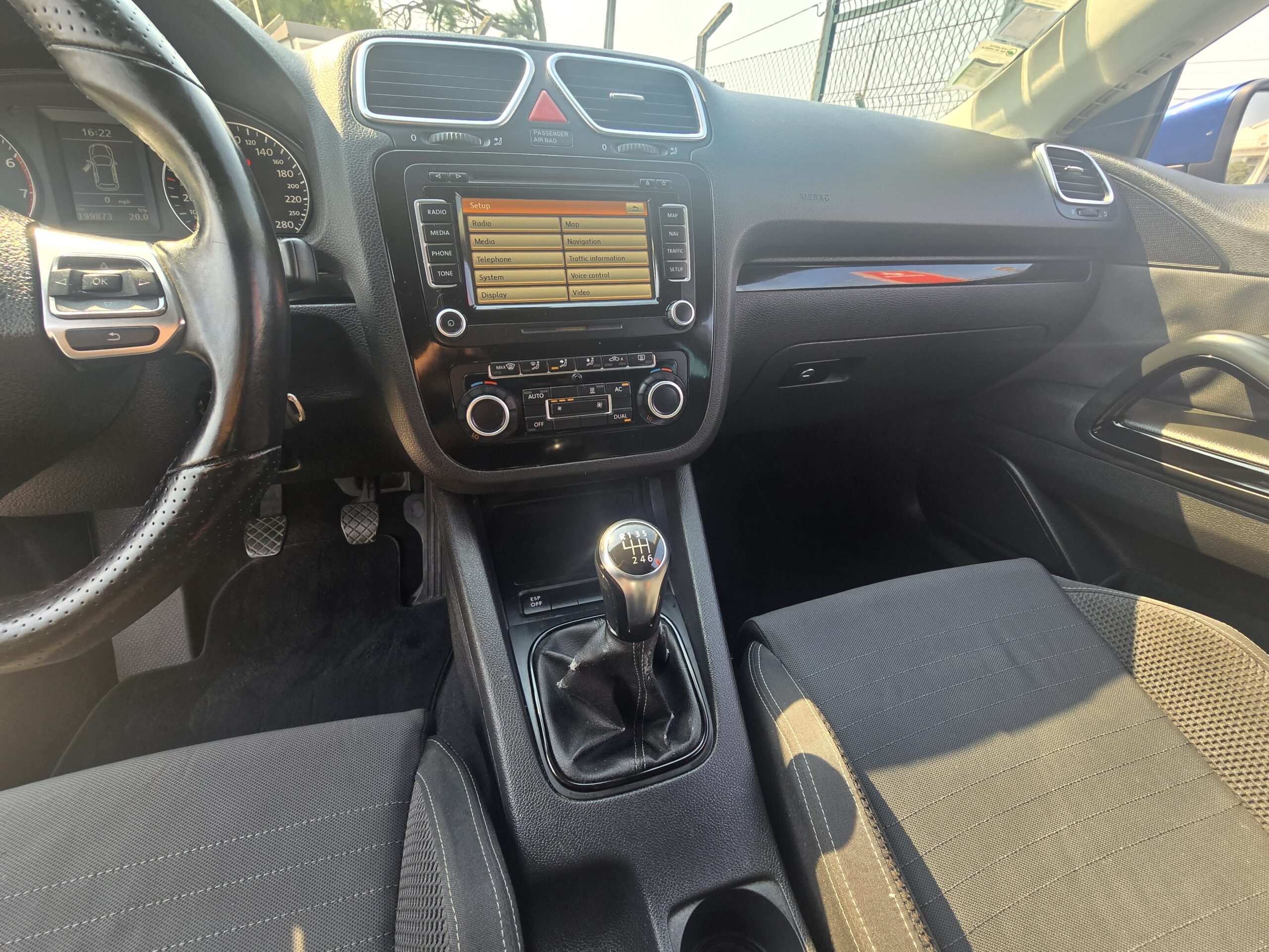 
								vw Scirocco 2009 cheio									