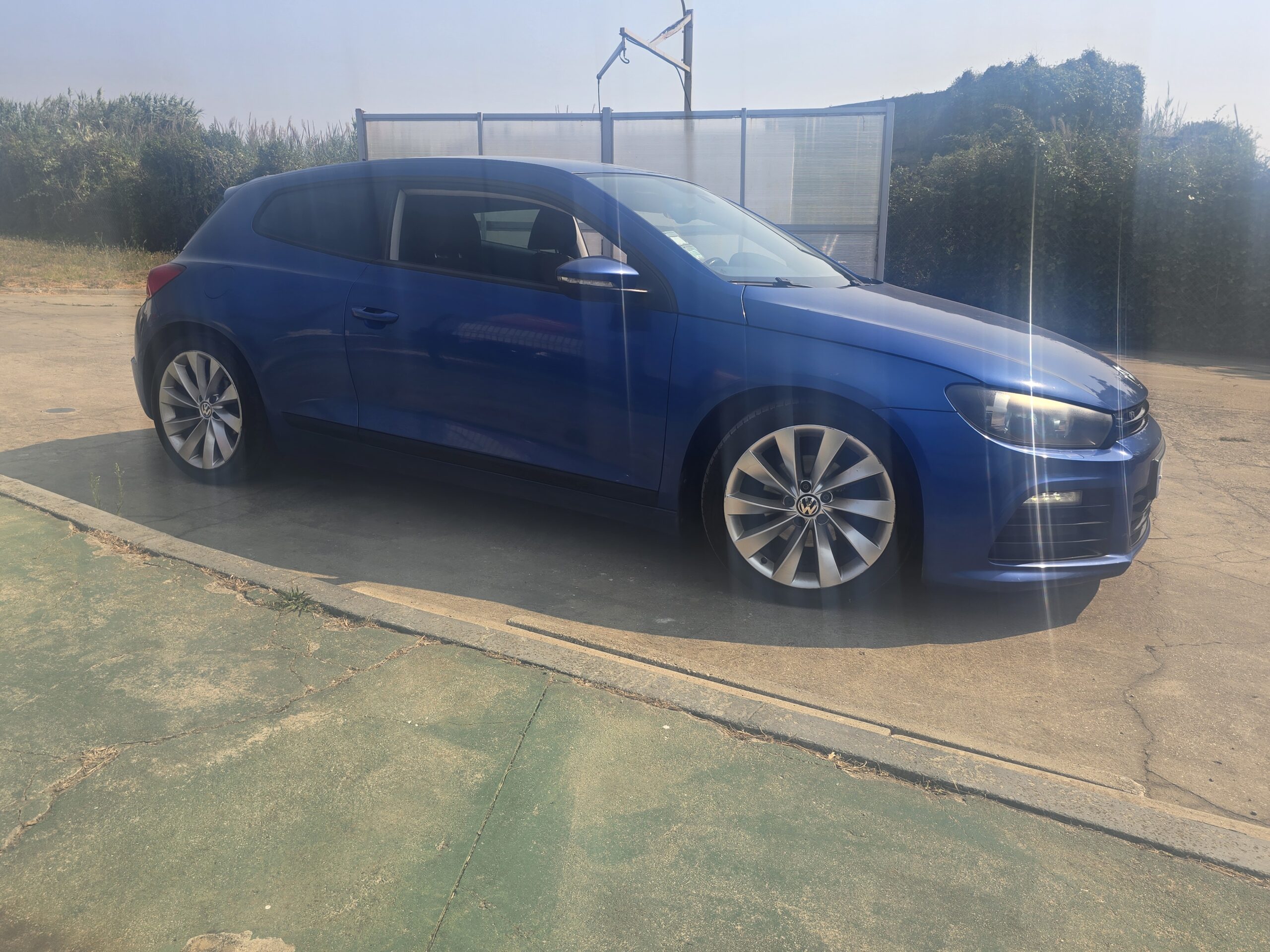 
								vw Scirocco 2009 cheio									