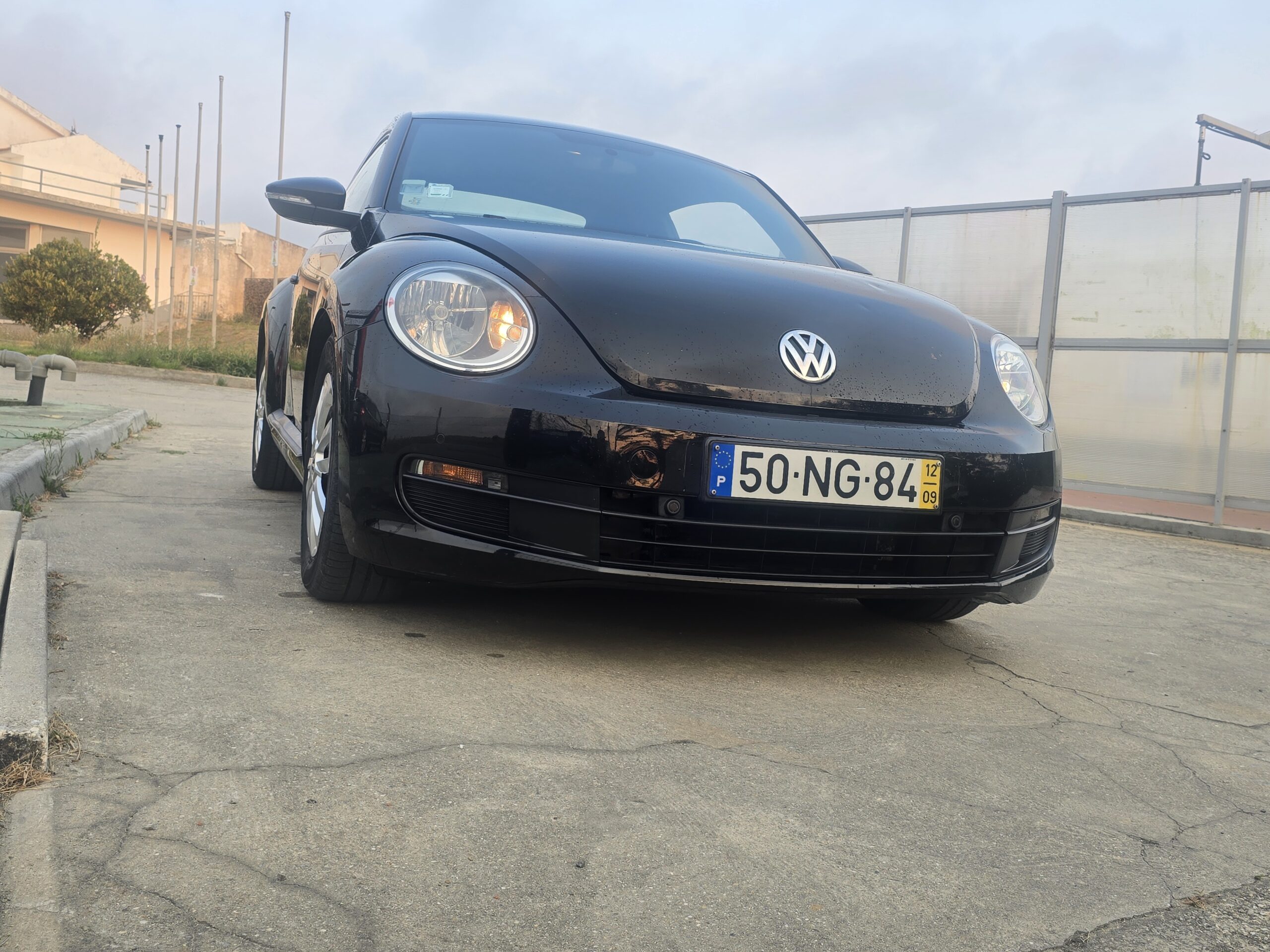 
								vw New Beetle 2012 cheio									