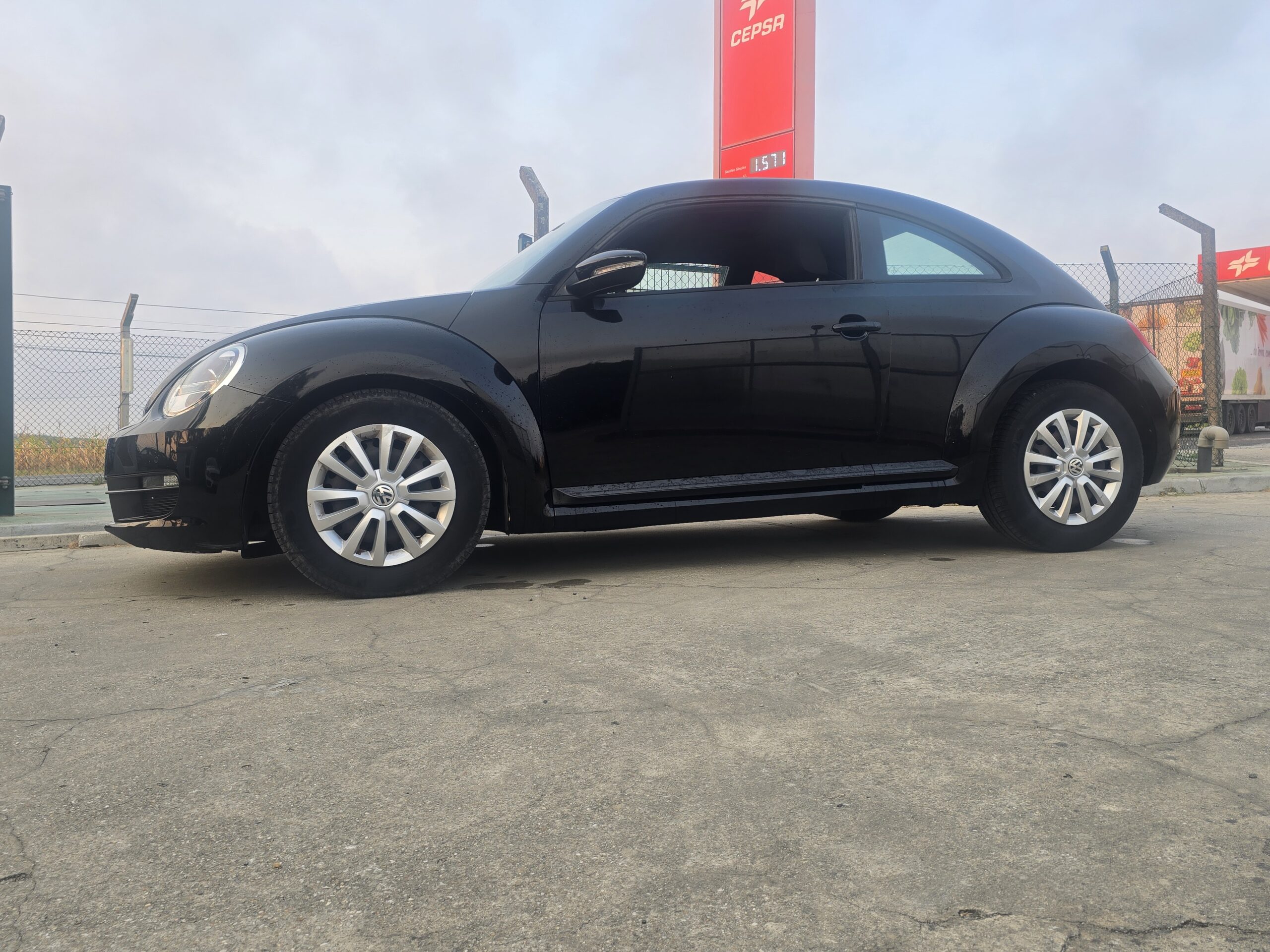 
								vw New Beetle 2012 cheio									