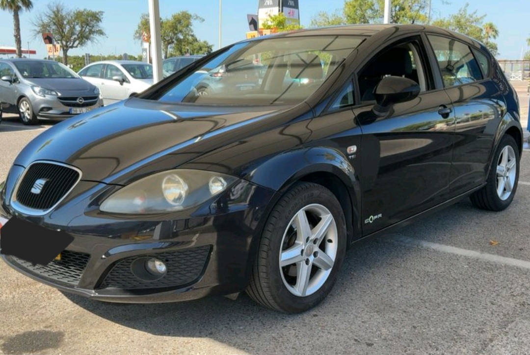 
								SEAT Leon 2011 cheio									