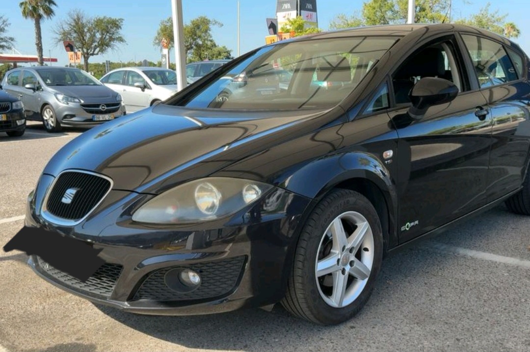 
								SEAT Leon 2011 cheio									