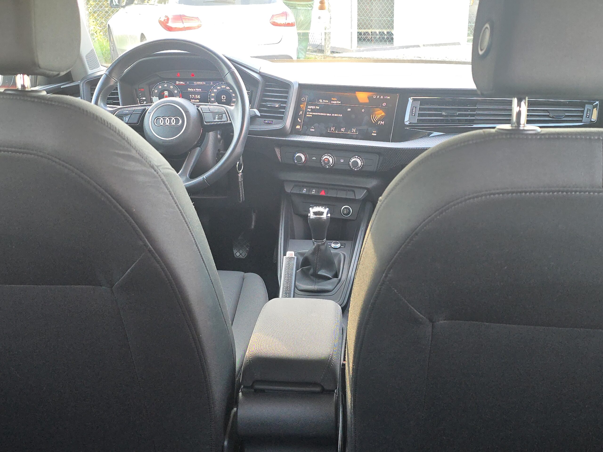 
								Audi A1 25 2022 cheio									