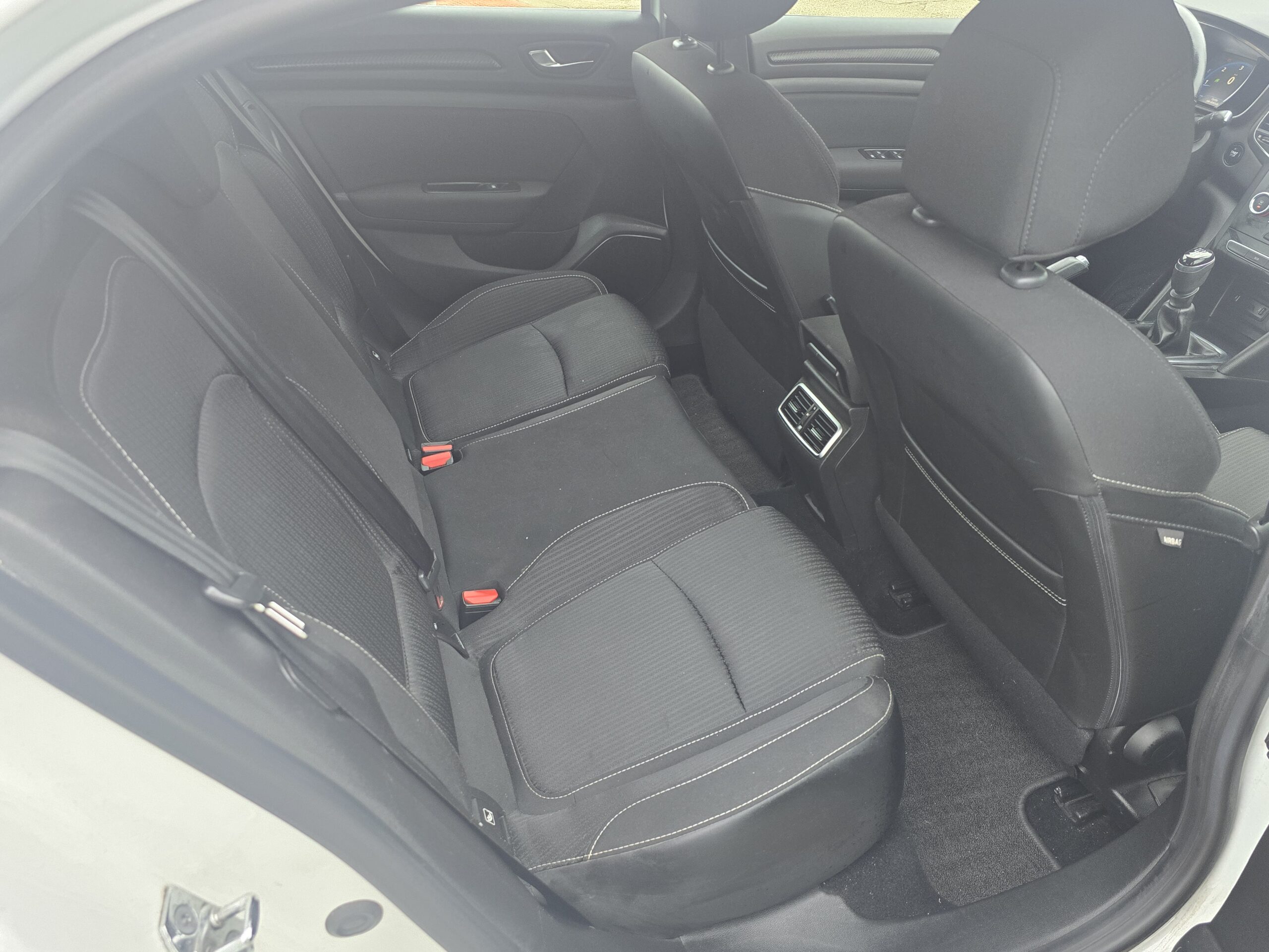 
								Renault Megane 2017 cheio									