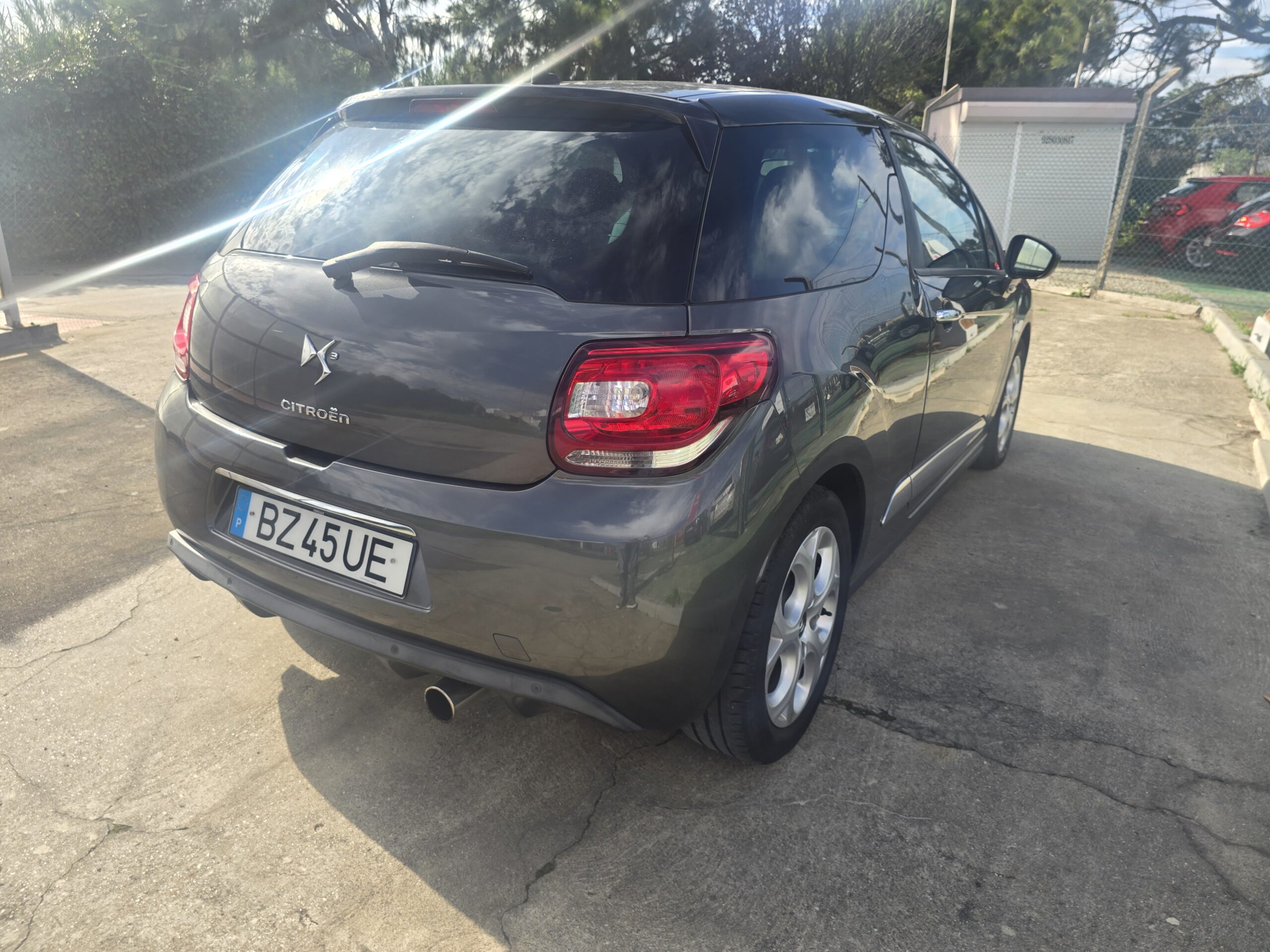 
								Citroën Ds3 2013 cheio									