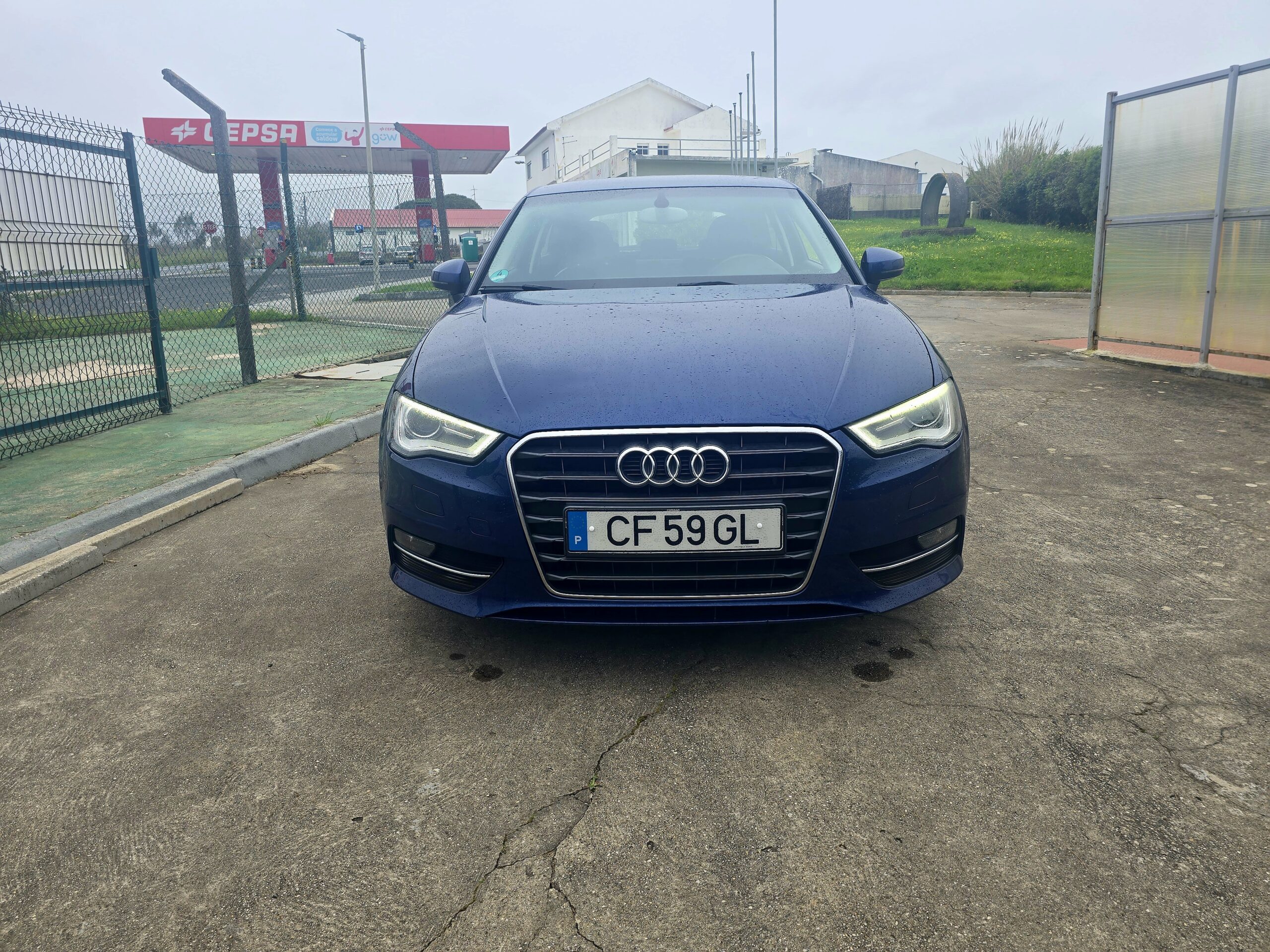 
								Audi A3 2014 cheio									