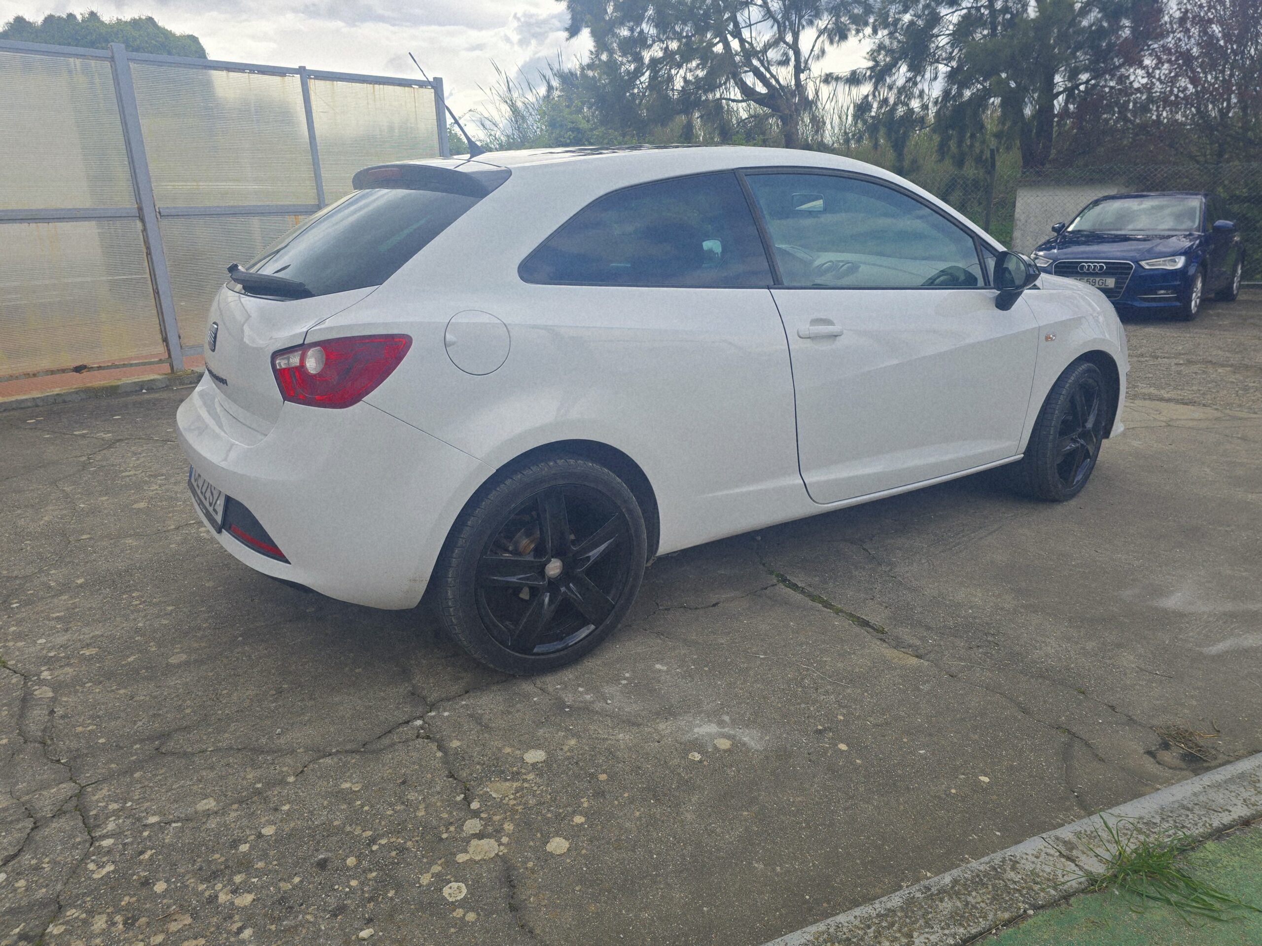 
								SEAT Ibiza Fr 2012 cheio									