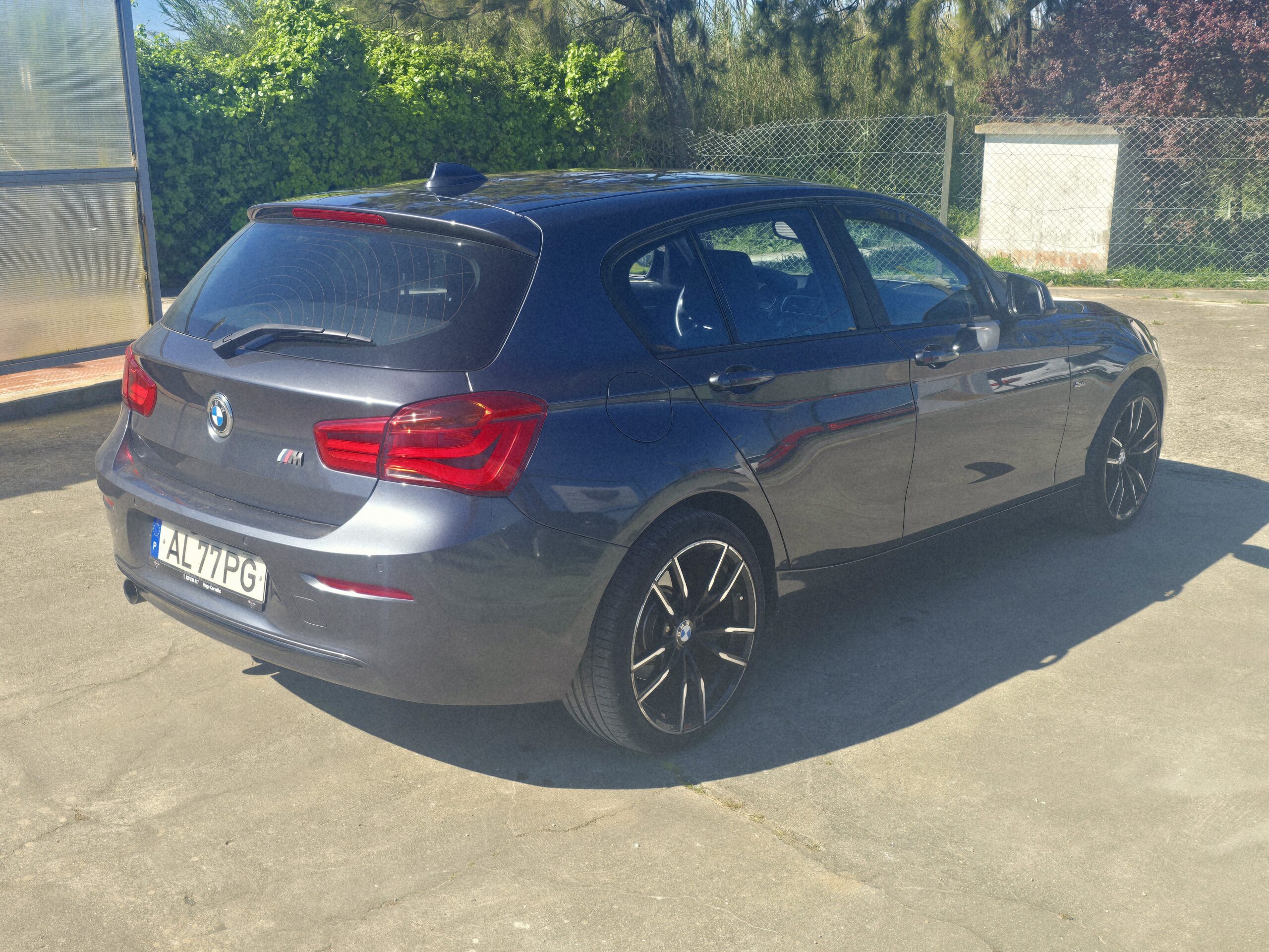 
								BMW 116D 2016 cheio									