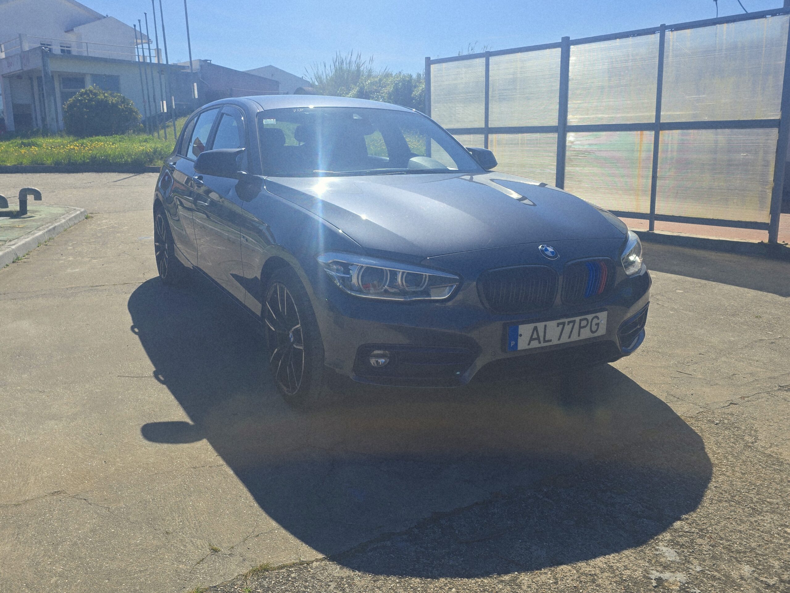 
								BMW 116D 2016 cheio									