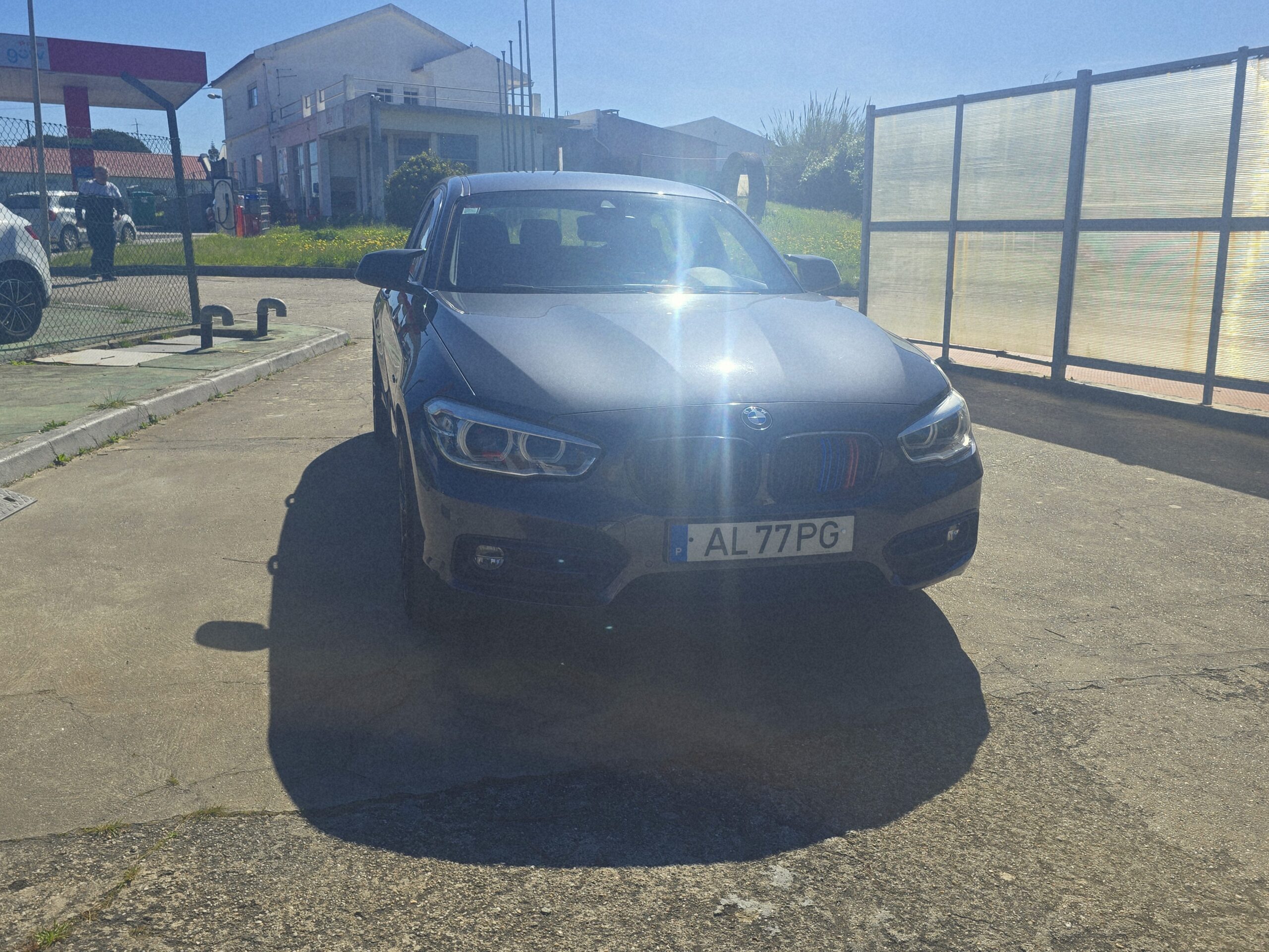 
								BMW 116D 2016 cheio									